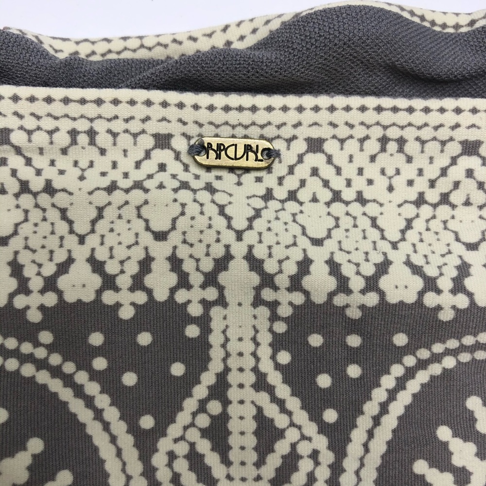 Nwot Rip Curl Printed Bikini Set Large Excellent C - image 4